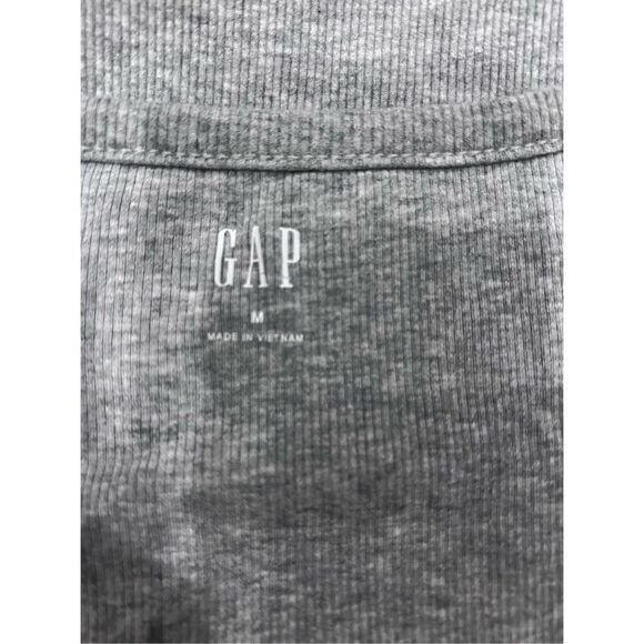 Gap short sleeve ribbed 4 button v-neck henley size medium - Picture 4 of 4